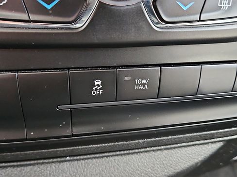 Used 2023 RAM 1500 Classic SLT w/ Electronics Group image 20