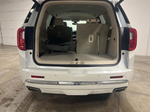 Used 2020 GMC Acadia Denali image 6