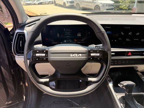 Certified 2026 Kia Sorento S FWD image 21
