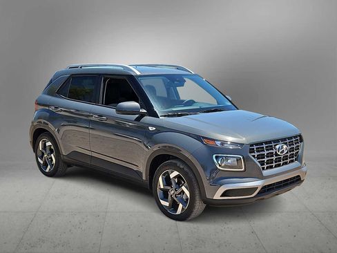 Certified 2026 Hyundai Venue SEL FWD image 2