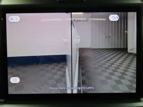 Used 2025 Ford F250 Platinum image 20