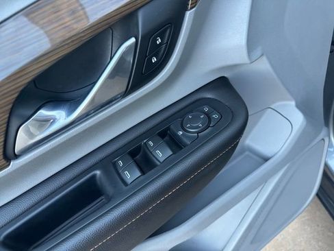 Used 2019 GMC Terrain SLE w/ Driver Convenience Package image 13