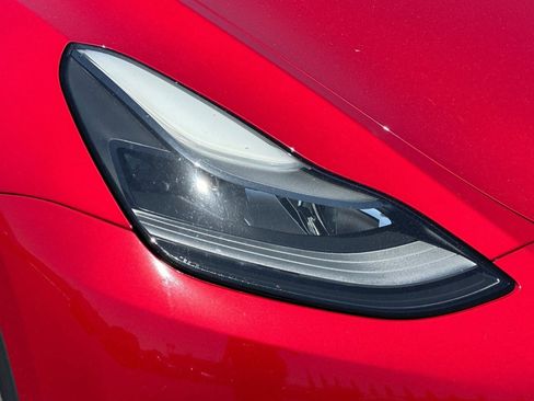 Used 2021 Tesla Model Y Performance AWD/4WD image 9