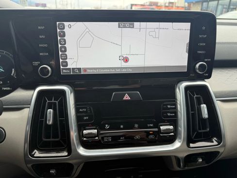 Used 2023 Kia Sorento SX Prestige image 17