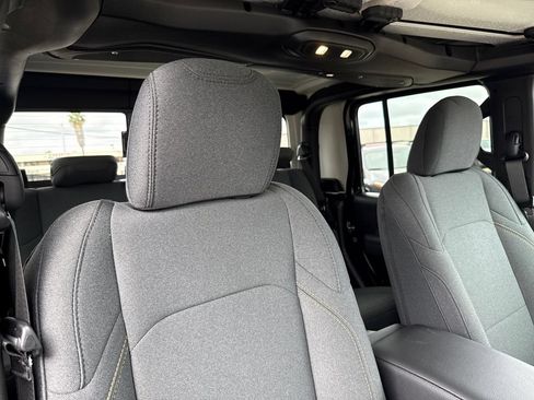 New 2026 Jeep Gladiator Mojave AWD/4WD image 13