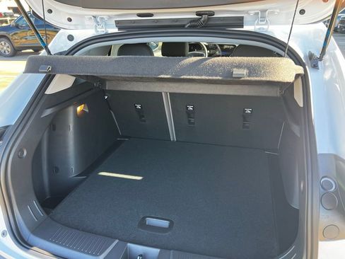 New 2026 Chevrolet Trax ACTIV w/ Sunroof Package image 17