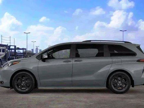 New 2026 Toyota Sienna XLE Woodland Edition AWD/4WD image 70