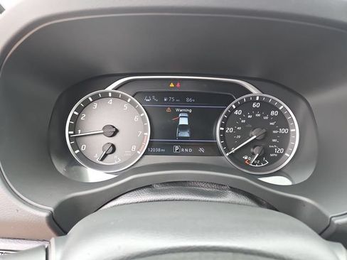 Used 2025 Nissan Frontier S RWD image 12