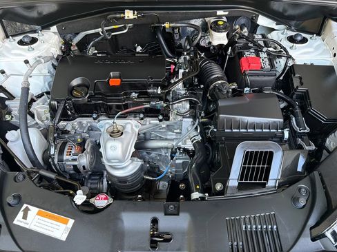 Used 2025 Honda HR-V LX image 33