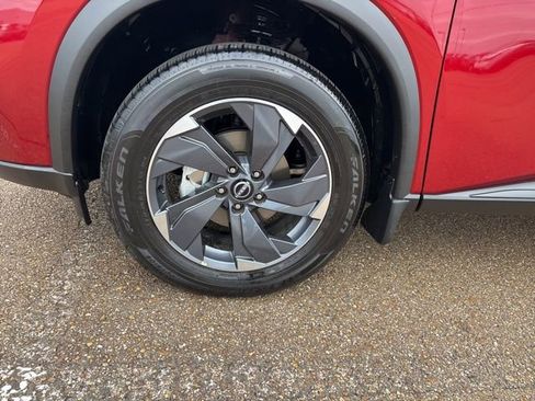 Certified 2026 Nissan Rogue SV image 8