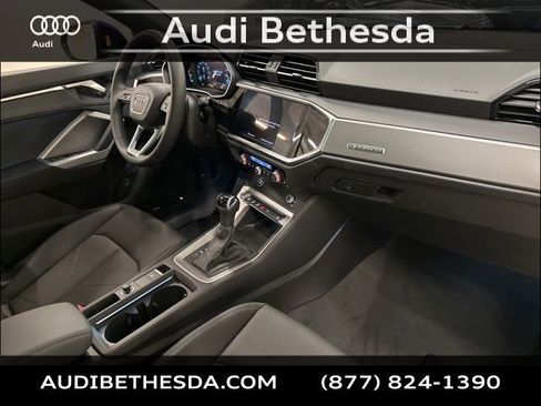 New 2025 Audi Q3 2.0T Premium image 10