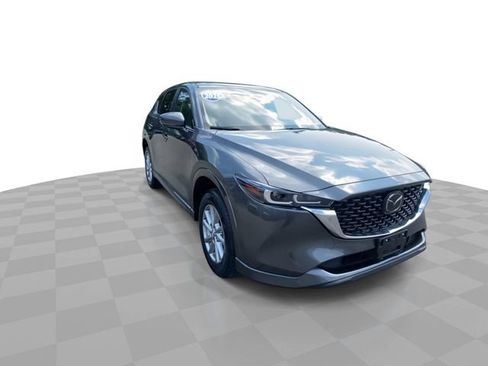 Used 2025 MAZDA CX-5 AWD 2.5 S w/ Preferred Package image 4