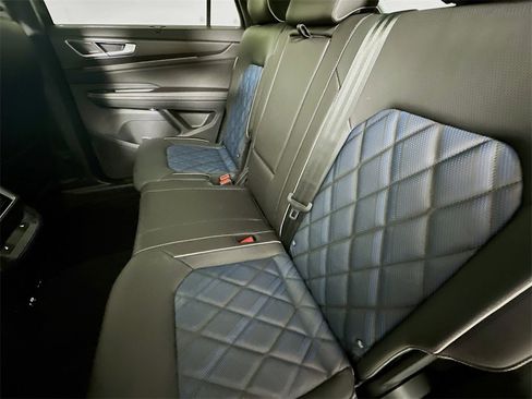 New 2026 Volkswagen Atlas Cross Sport SEL Premium R-Line image 4