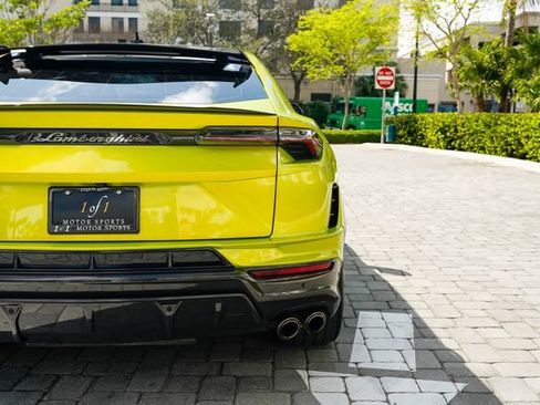 Used 2023 Lamborghini Urus Performante image 25