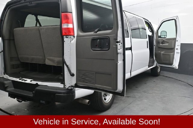 Used 2024 Chevrolet Express 3500 LS RWD image 48