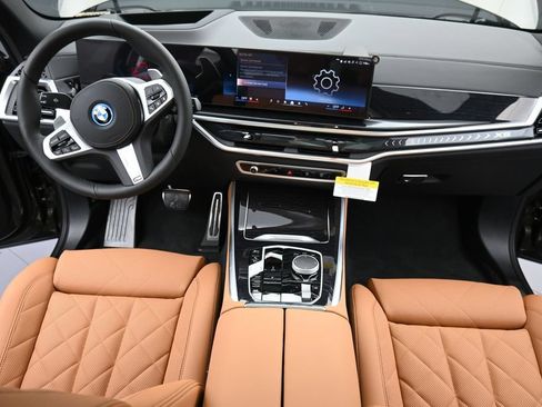 New 2026 BMW X5 xDrive50e w/ M Sport Package AWD/4WD image 14
