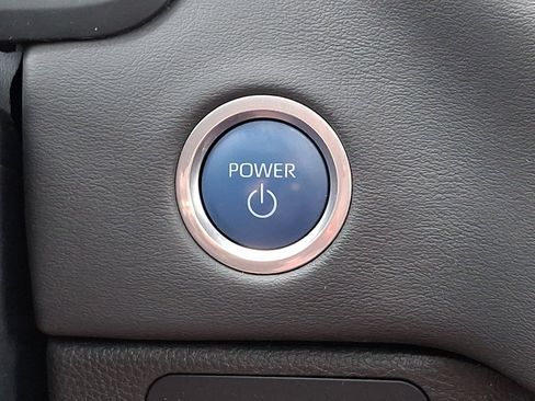 Used 2024 Toyota Sequoia Platinum AWD/4WD image 23