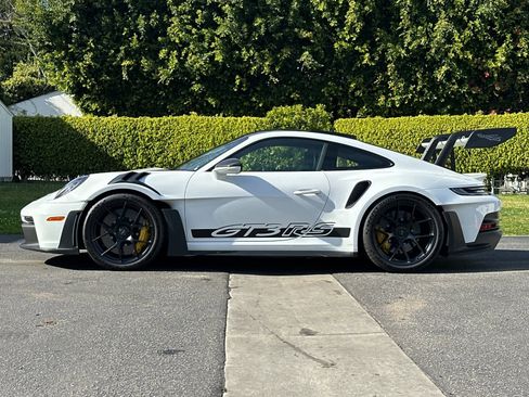 Certified 2025 Porsche 911 GT3 RS RWD image 2