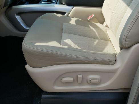 Certified 2017 Nissan Titan SV RWD image 20
