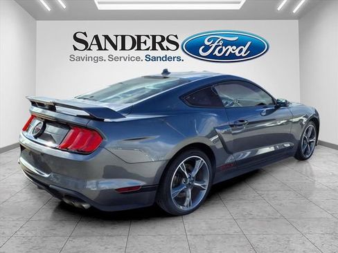 Used 2022 Ford Mustang GT Premium w/ Equipment Group 401A image 2