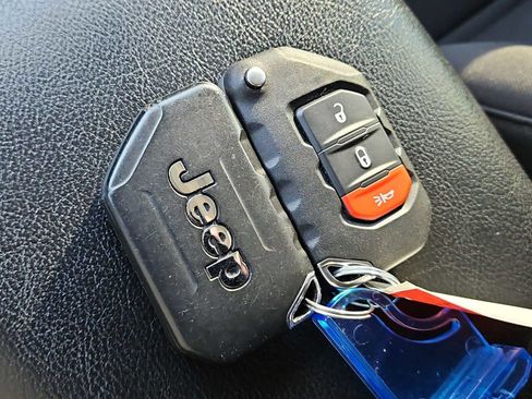 Used 2023 Jeep Wrangler Unlimited image 49