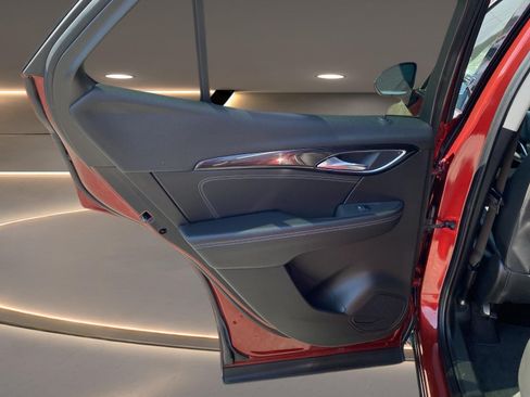 Certified 2023 Buick Envision Preferred FWD image 26