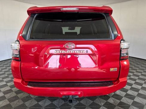 Used 2023 Toyota 4Runner 40th Anniversary SE AWD/4WD image 22