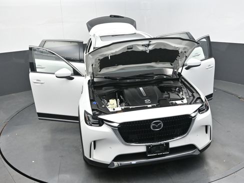 Used 2024 MAZDA CX-90 Plug-In Hybrid w/ Premium Pkg image 37