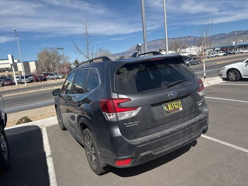 Used 2020 Subaru Forester Limited image 7