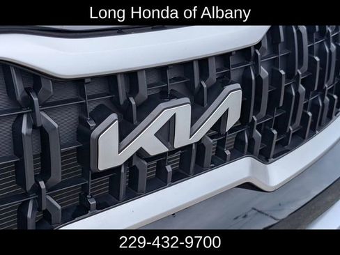 Used 2023 Kia Telluride LX AWD/4WD image 4