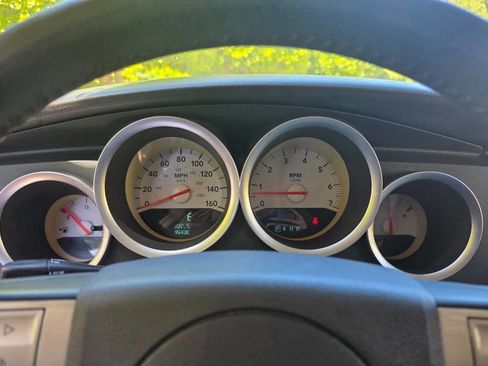 Used 2005 Dodge Magnum R/T w/ Convenience Group II RWD image 16