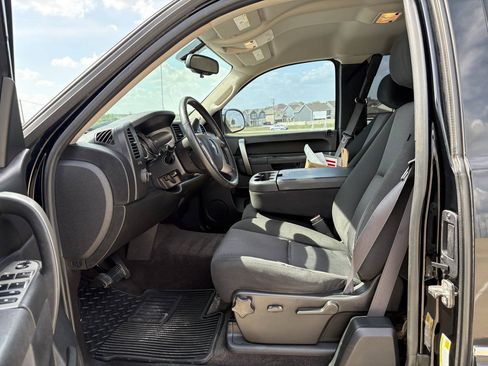 Used 2011 Chevrolet Silverado 1500 LT w/ Texas Edition RWD image 12
