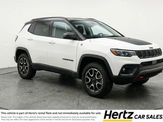 Used 2025 Jeep Compass Trailhawk video 1