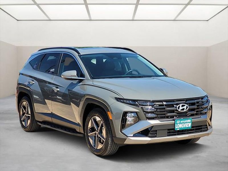 Certified 2025 Hyundai Tucson SEL FWD image 1