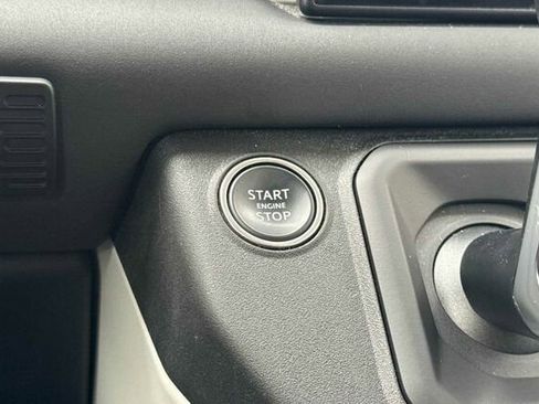 Used 2024 Land Rover Defender 130 S image 21