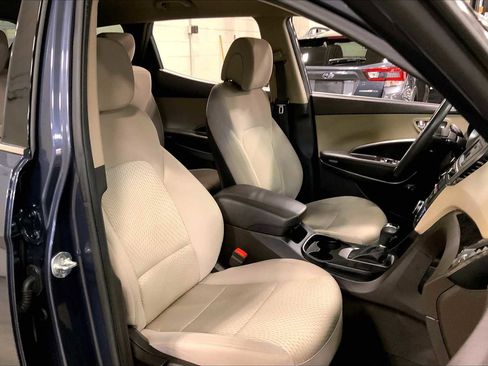 Used 2018 Hyundai Santa Fe Sport image 8