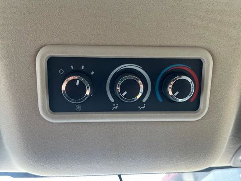 Used 2022 Chevrolet Express 3500 LS image 17