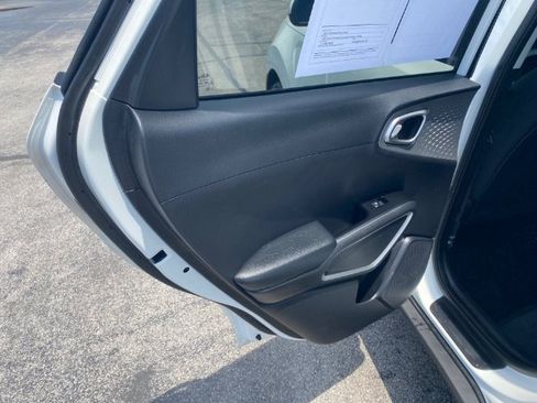 Used 2020 Kia Soul LX FWD image 15