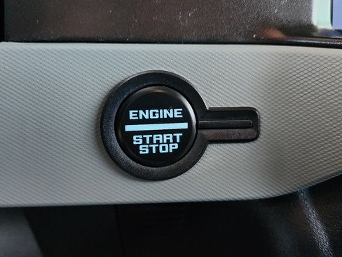 Used 2021 Ford Bronco Badlands image 17