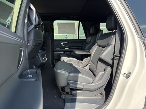 New 2026 Ford Expedition Max Platinum AWD/4WD image 17