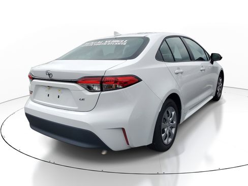 Used 2025 Toyota Corolla LE FWD image 6