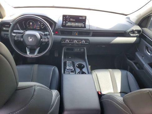 Used 2025 Honda Pilot EX-L image 15
