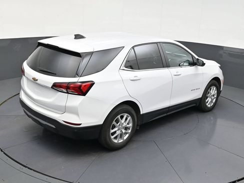 Used 2021 Chevrolet Equinox LT FWD image 13