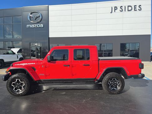 Used 2021 Jeep Gladiator Rubicon AWD/4WD image 2
