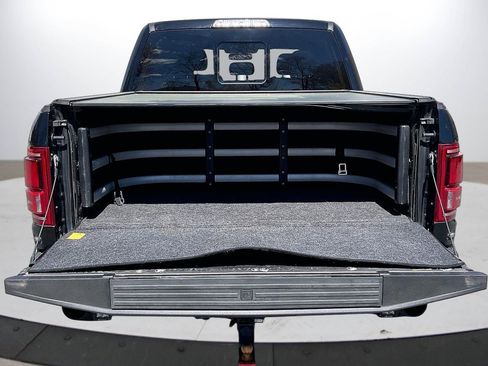 Used 2018 Ford F150 Raptor w/ Equipment Group 802A Luxury image 27