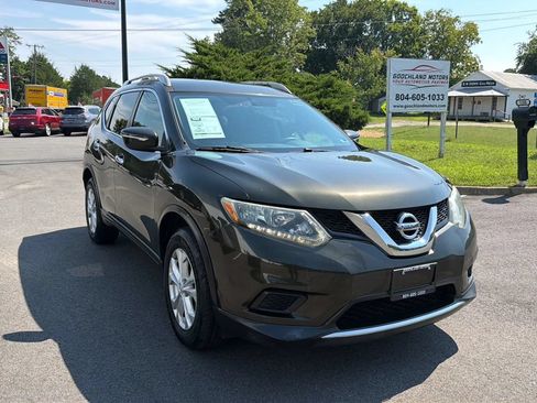 Used 2015 Nissan Rogue SV w/ SV Family Package AWD/4WD image 11