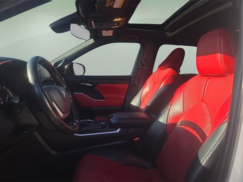 Certified 2022 Toyota Highlander XSE image 20