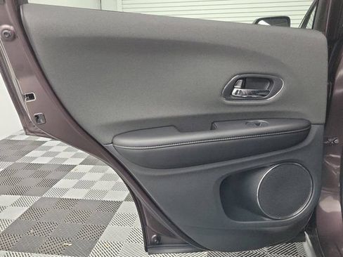 Used 2022 Honda HR-V EX image 17