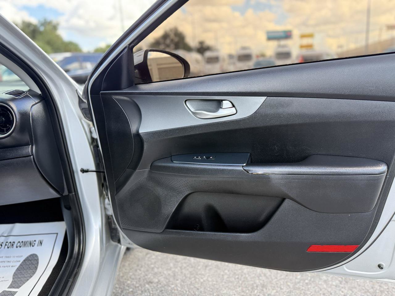 Used 2020 Kia Forte LXS FWD image 39