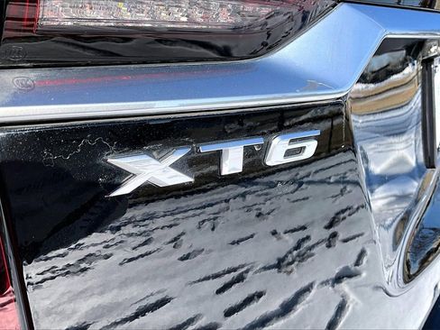 Used 2023 Cadillac XT6 Premium Luxury image 34